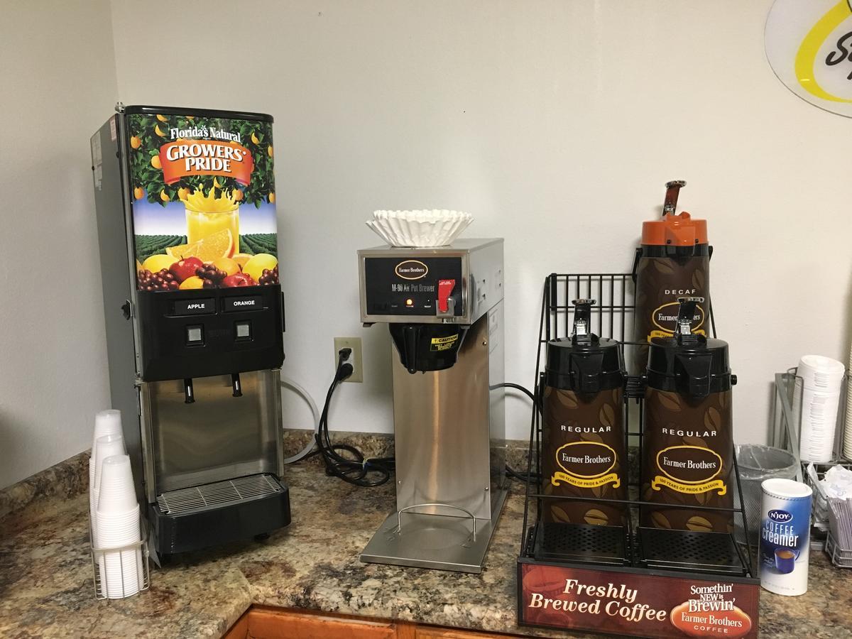 Super 8 By Wyndham Airport I90 Hotel Sioux Falls Ngoại thất bức ảnh