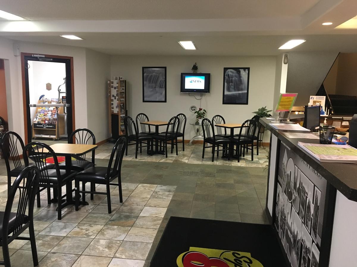 Super 8 By Wyndham Airport I90 Hotel Sioux Falls Ngoại thất bức ảnh
