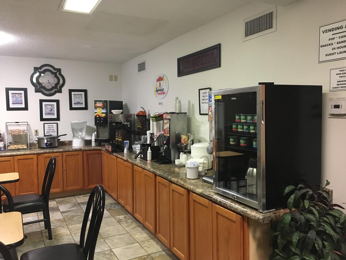 Super 8 By Wyndham Airport I90 Hotel Sioux Falls Ngoại thất bức ảnh