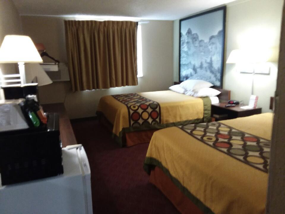 Super 8 By Wyndham Airport I90 Hotel Sioux Falls Ngoại thất bức ảnh