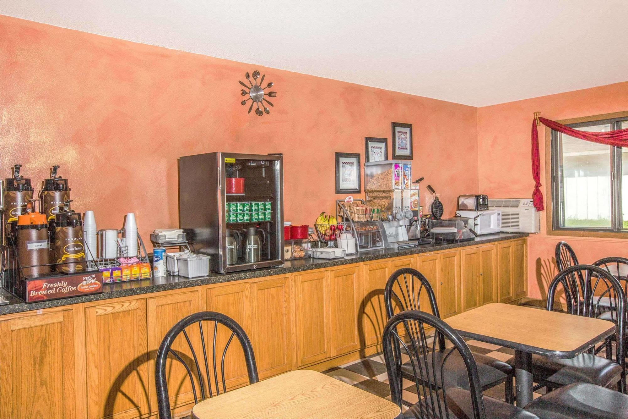 Super 8 By Wyndham Airport I90 Hotel Sioux Falls Ngoại thất bức ảnh