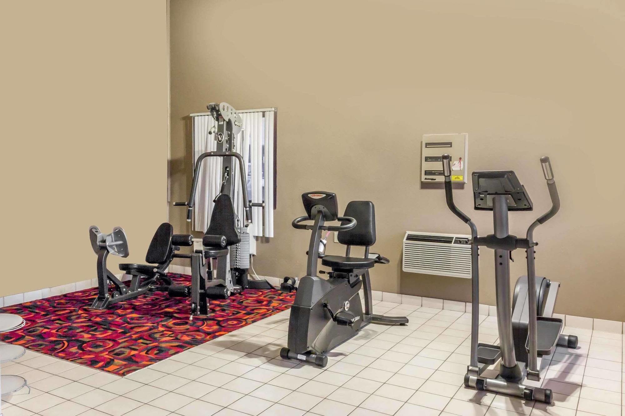 Super 8 By Wyndham Airport I90 Hotel Sioux Falls Ngoại thất bức ảnh